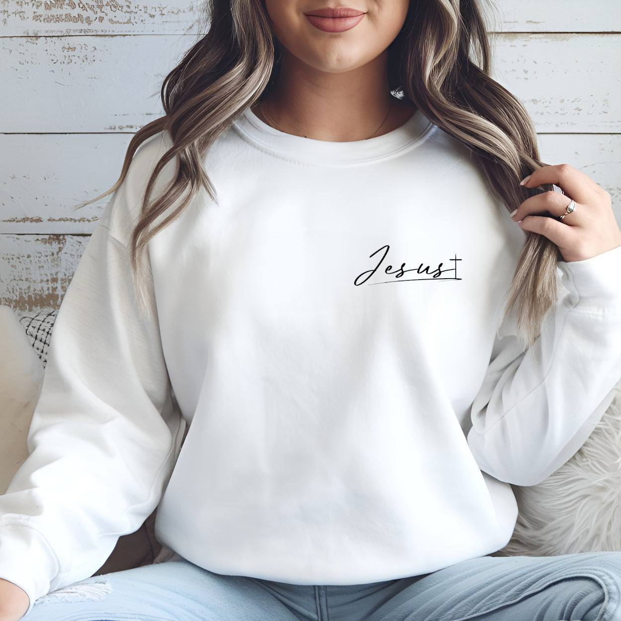 Minimalist “Jesus” Women’s Sweatshirt in White – Bold Faith Statement